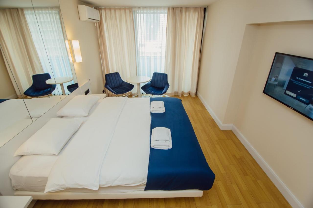 Premium Aparthotel With Sea View Batoumi Extérieur photo