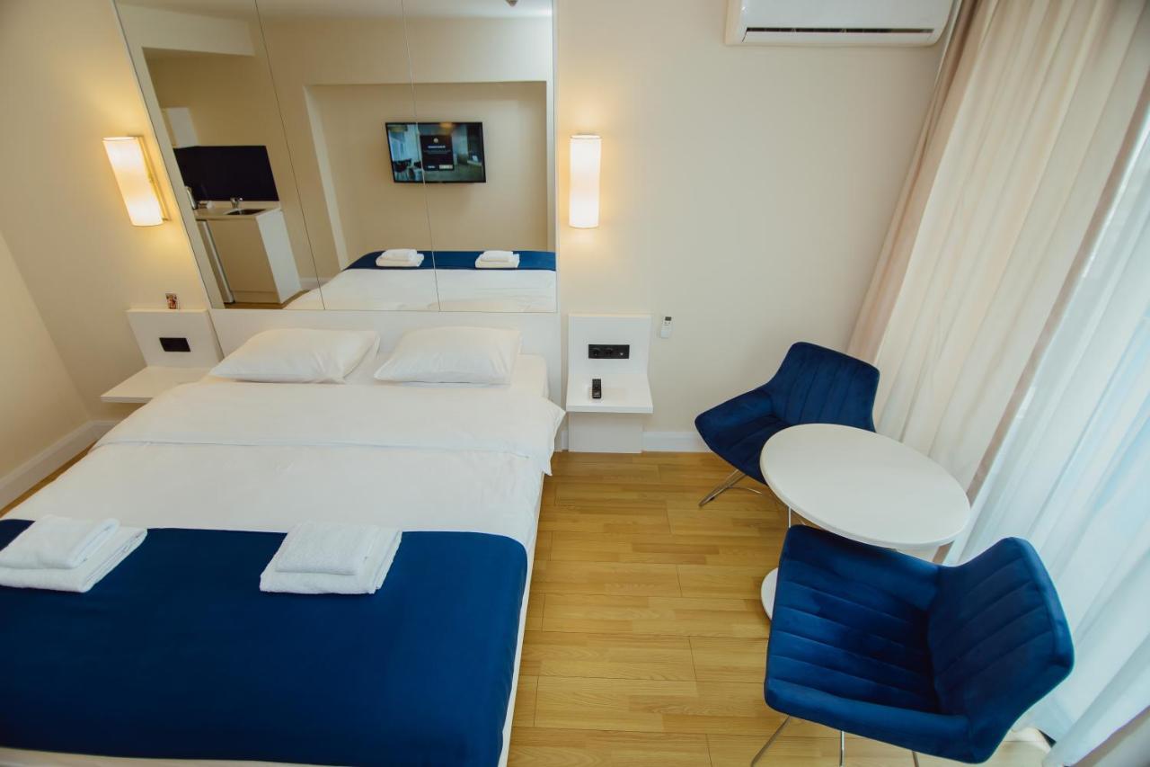 Premium Aparthotel With Sea View Batoumi Extérieur photo