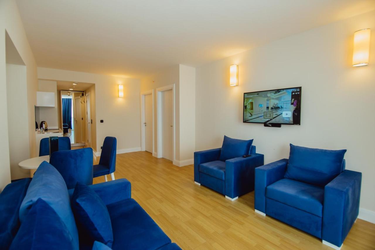 Premium Aparthotel With Sea View Batoumi Extérieur photo