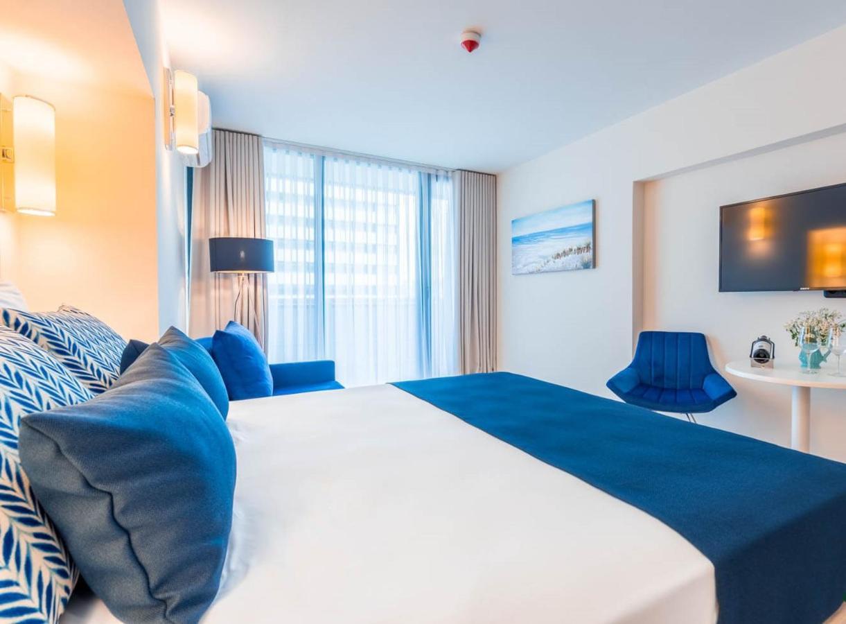 Premium Aparthotel With Sea View Batoumi Extérieur photo