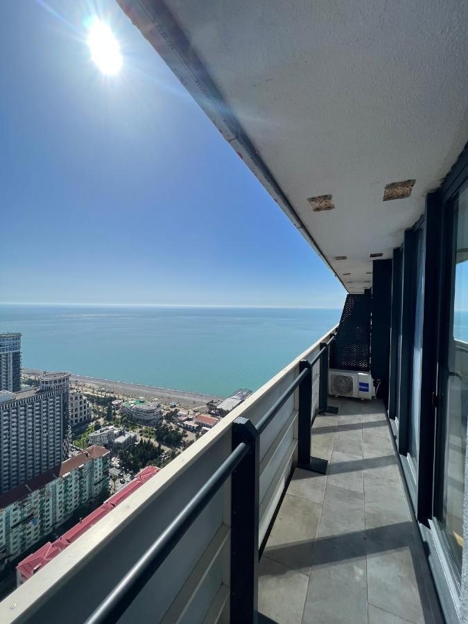 Premium Aparthotel With Sea View Batoumi Extérieur photo